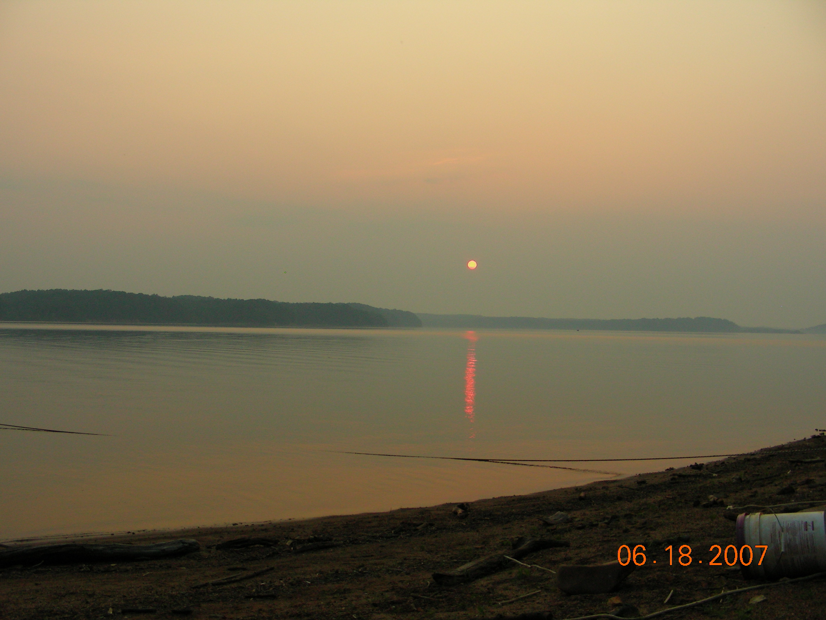 ./2007/Kerr Lake Eagles Nest/June18/DSCN1289.JPG
